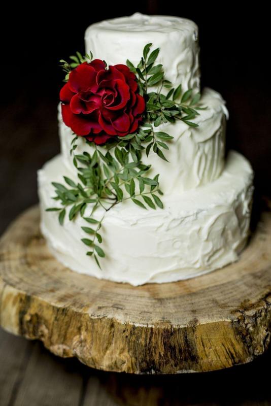 Tort weselny 33